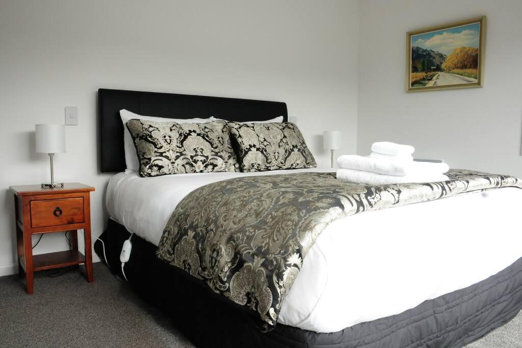 Fergus Hideaway Villa Te Anau Kültér fotó