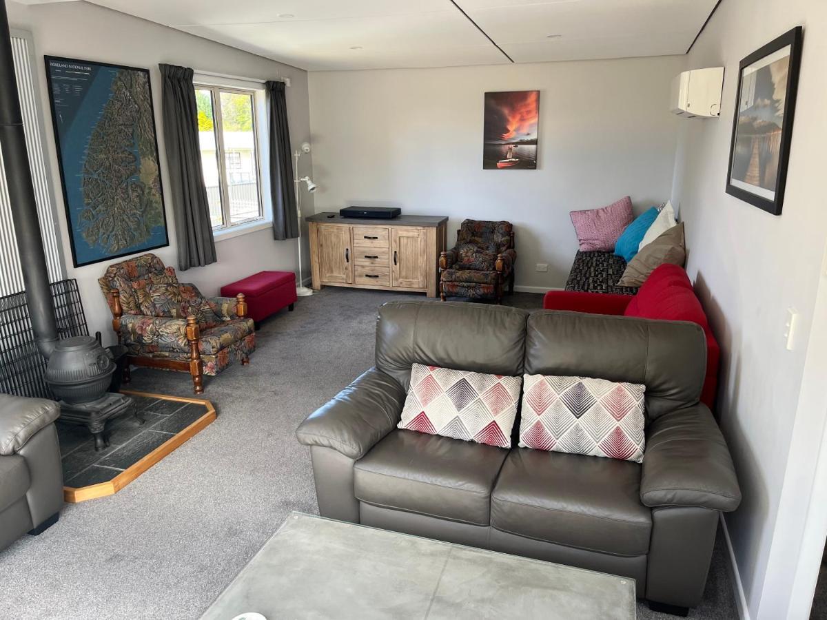 Fergus Hideaway Villa Te Anau Kültér fotó
